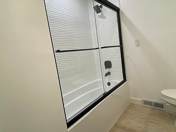 Guest shower