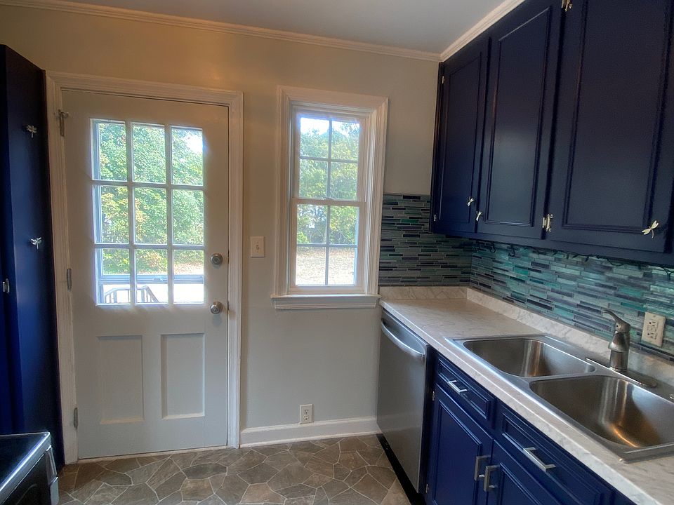 custom kitchen