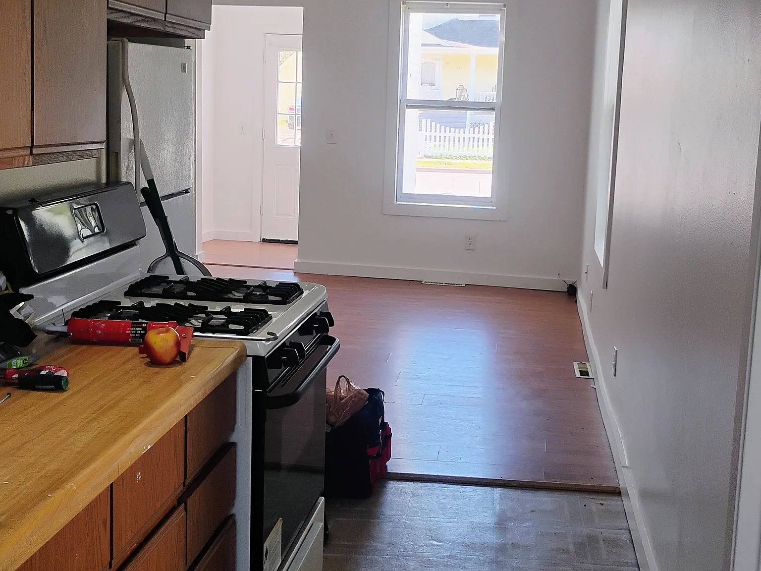 516 W North St — Photo 4