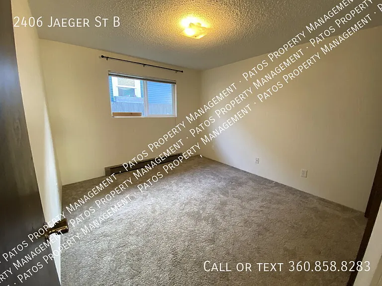 2406 Jaeger St #B — Photo 8