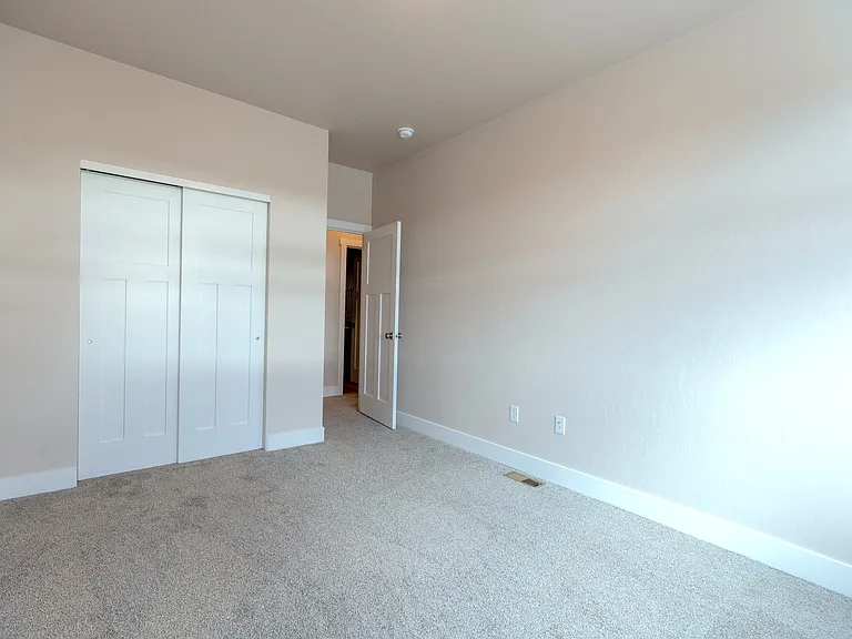 Pomona Park Townhomes — Photo 31