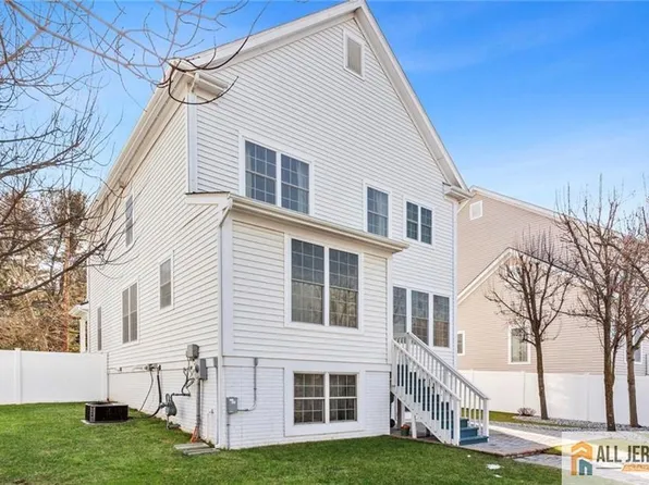 427 Plainsboro Rd, Plainsboro, NJ 08536
