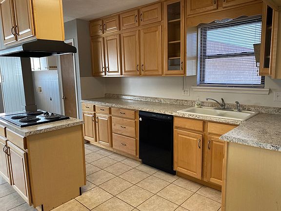 5th image of 2100 Culver Dr