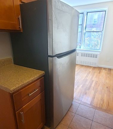 4th image of 14220 84th Dr APT 2K