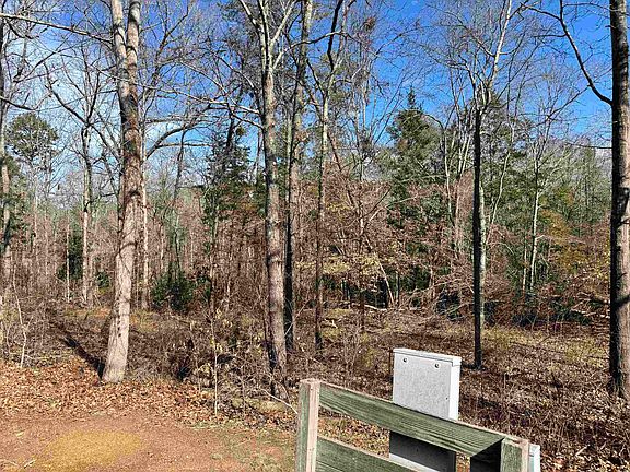 4th image of 262 Geddy Rd