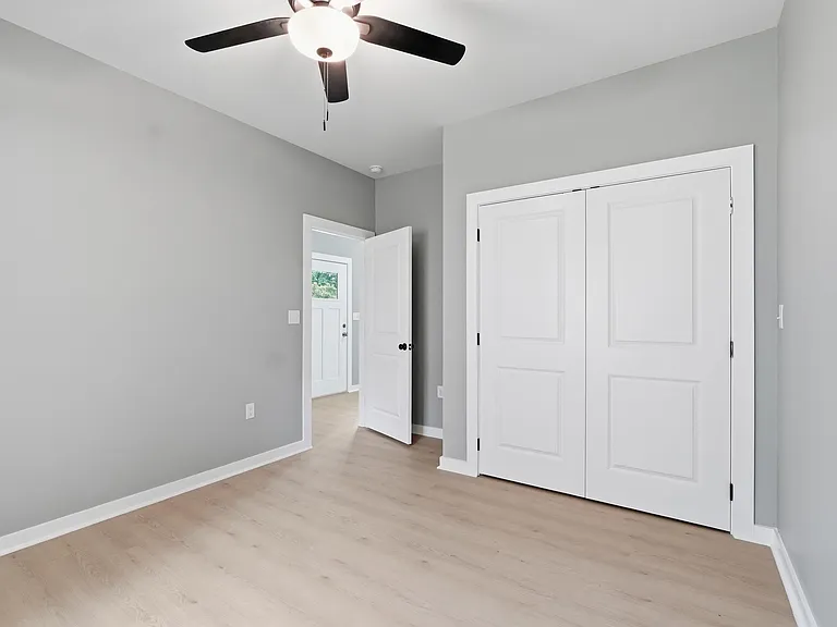 717 Burton St — Photo 14