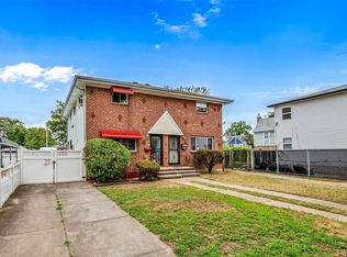 13220 Farmers Blvd, Jamaica, NY 11434