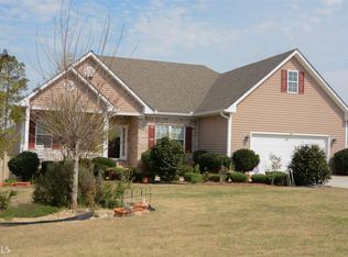 25 Meadow Overlook Dr, Covington, GA