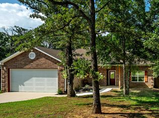 27 Circle Dr, Denison, TX 75021