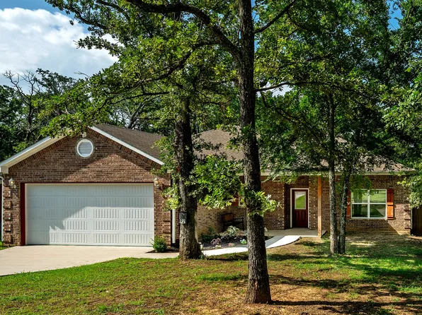 27 Circle Dr, Denison, TX 75021