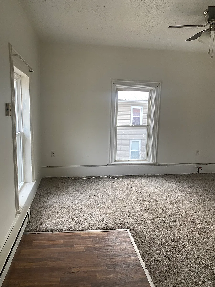 Building Photo - 217 Salisbury St #2