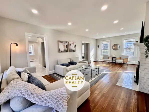 50 Roydon Rd, New Haven, CT 06511