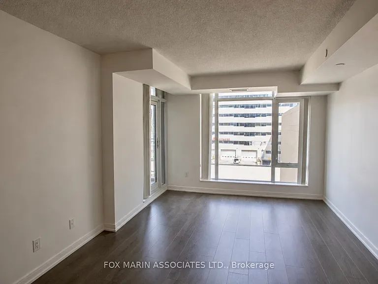 525 Adelaide St W #614 — Photo 3