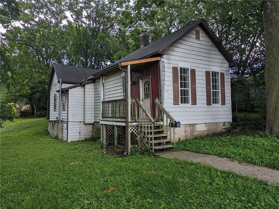 1st image of 211 Kiowa St