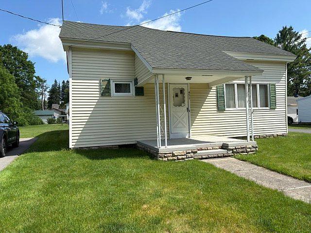 1st image of 451 E Main St
