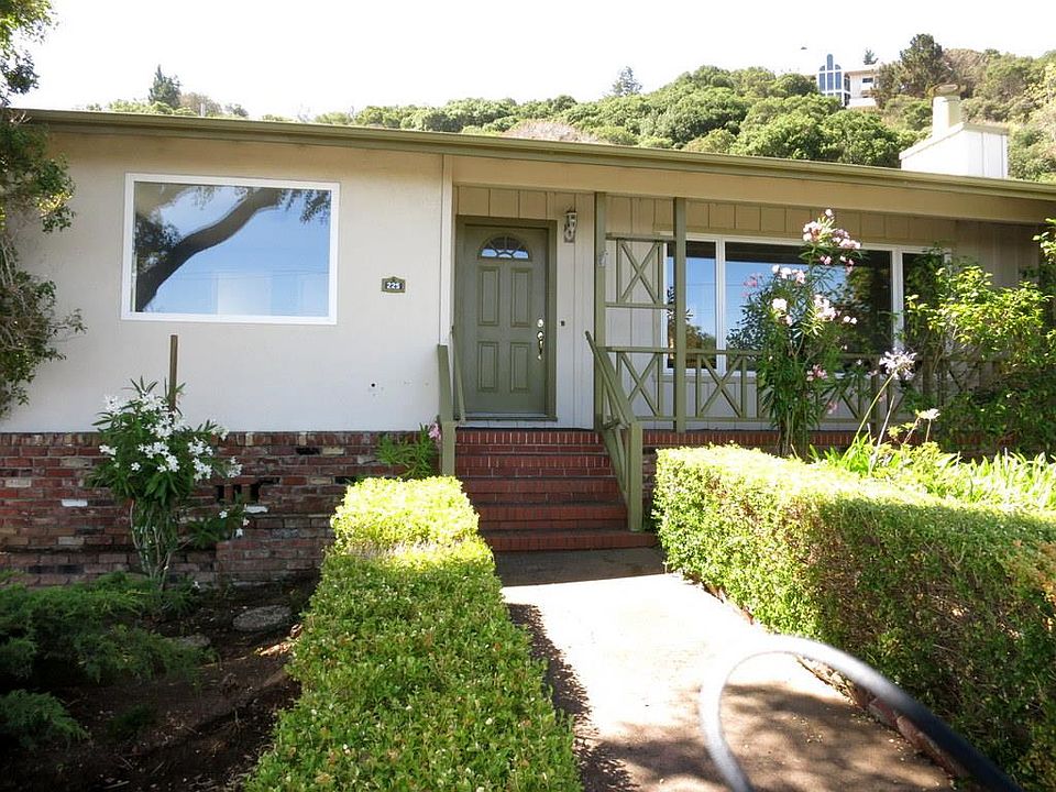 1st image of 225 42nd Ave