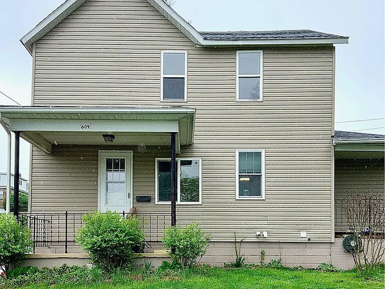 609 Chestnut Ave — Photo 1