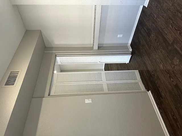 Augusta Court Apartments — Photo 43
