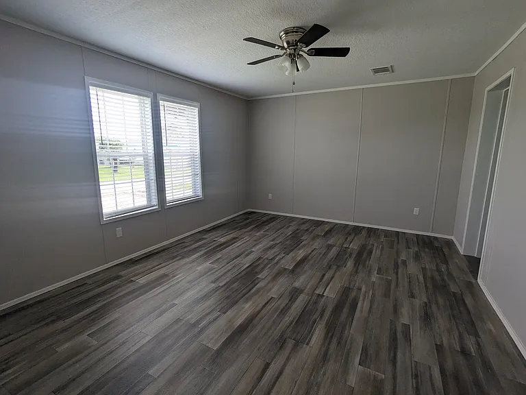 5502 Lansing Dr — Photo 12