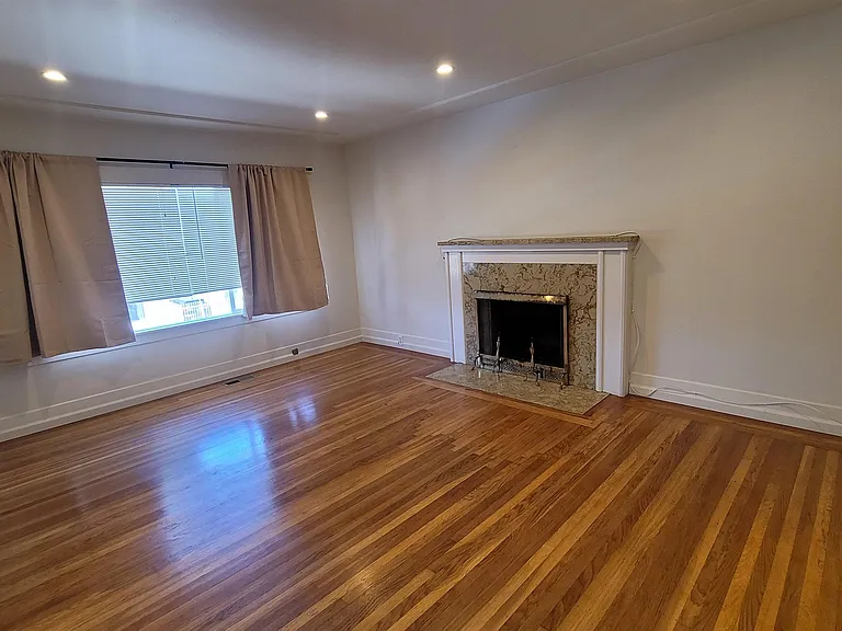 2124 12th Ave — Photo 7