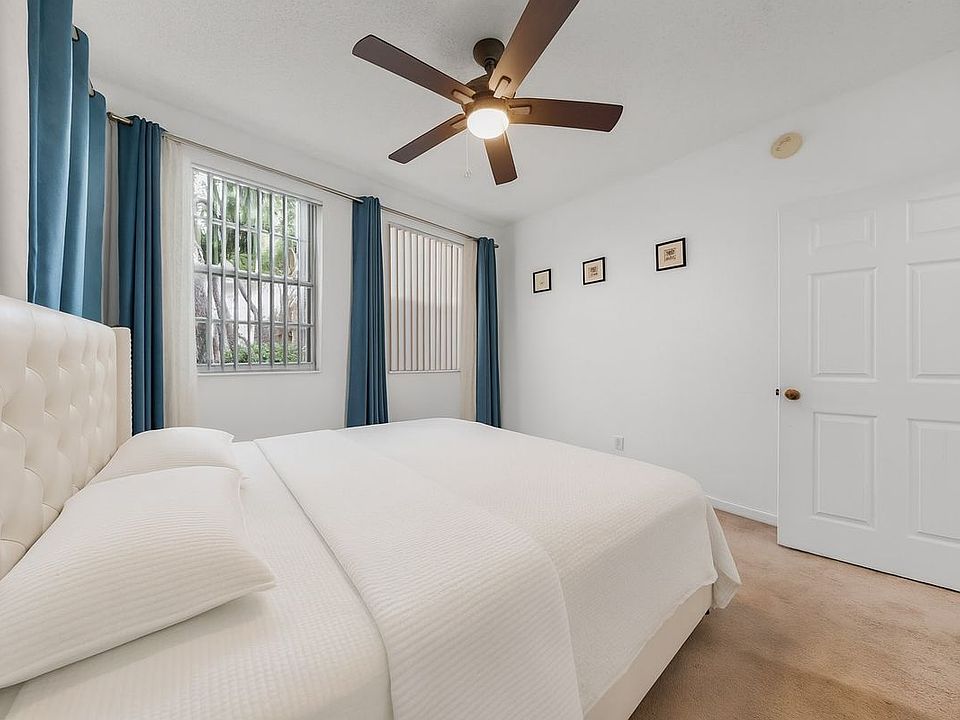 1st image of 3245 NE 184th St APT 13101
