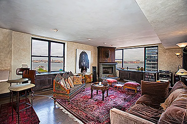 Sold by NextStopNY | media 12