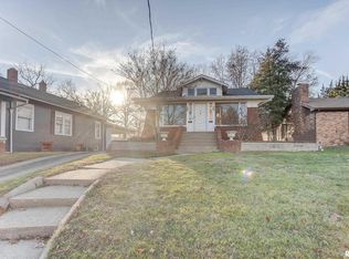 811 N 12th St, Mount Vernon, IL 62864