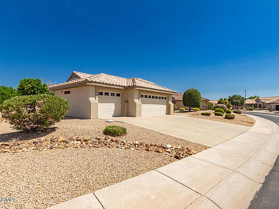 3rd image of 16066 W SANDIA PARK Drive