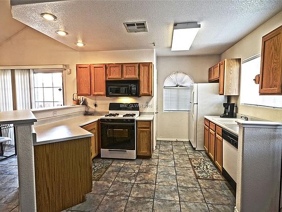 3rd image of 2925 Wigwam Pkwy APT 323