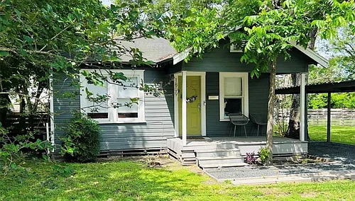 1809 Beall St Photo 1