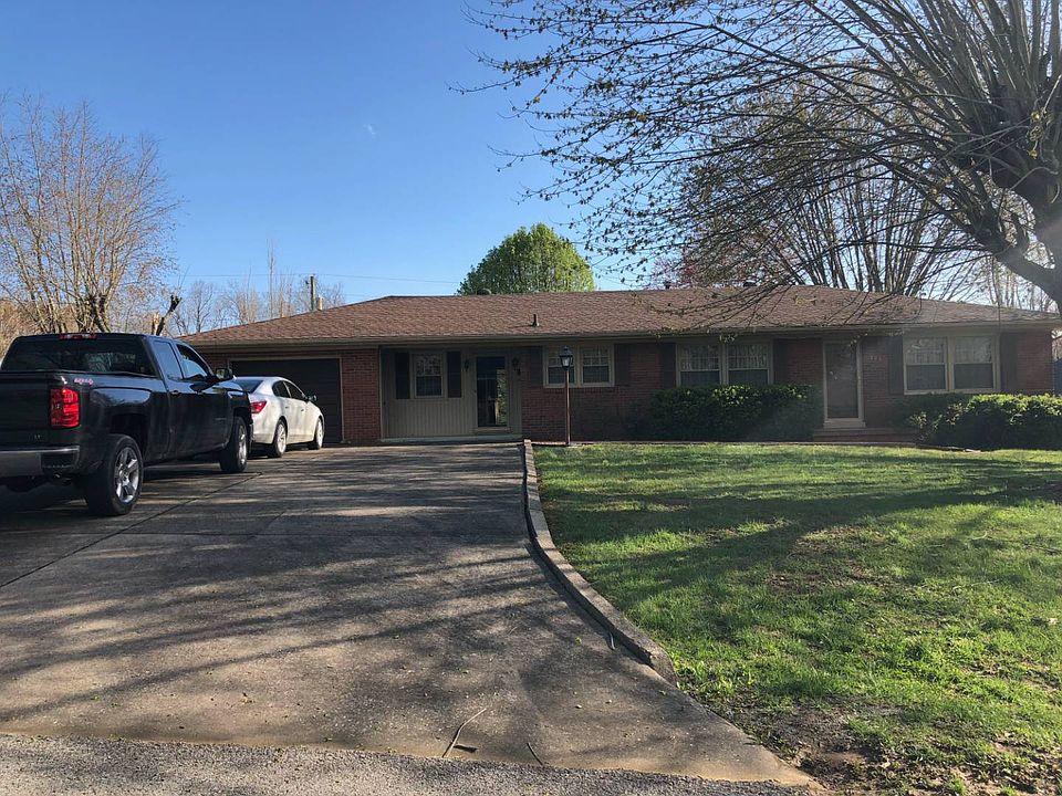 1st image of 222 Twin Hills Dr