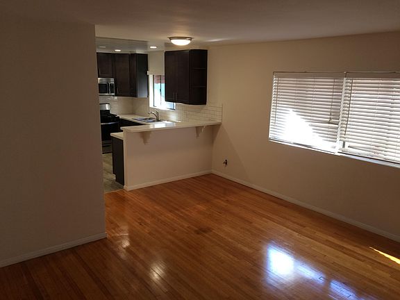 living room to kitchen