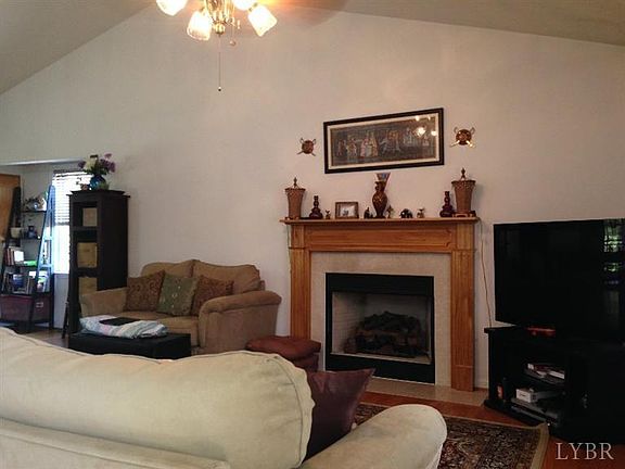 3rd image of 117 Hannah Way
