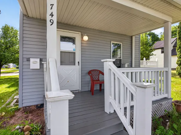 749 Kennedy St, Jackson, MI 49202