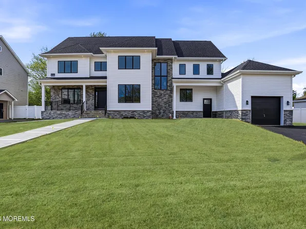 1376 Alvarado Avenue, Lakewood, NJ 08701