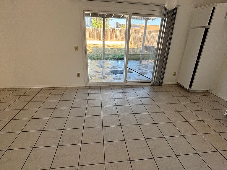 13448 Silver Ln — Photo 11