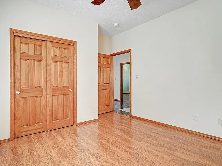 209 Manhattan Pl NW — Photo 16