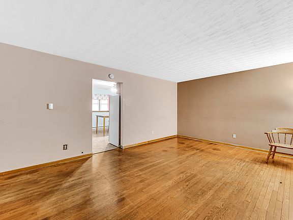3rd image of 208 Kirkwood Ave