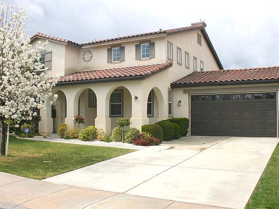 2nd image of 27973 Breakwater Ct