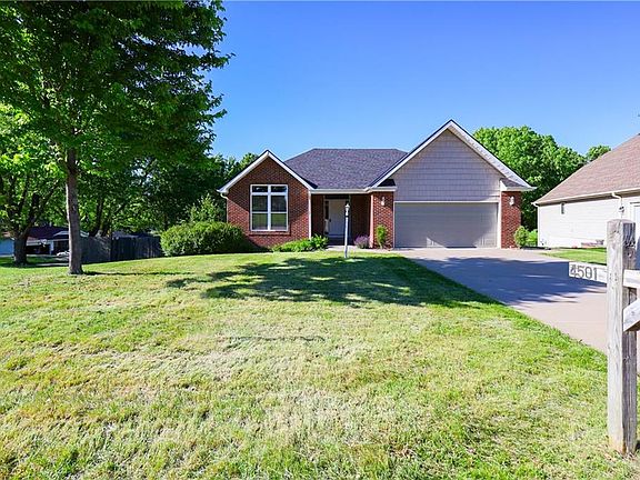 3rd image of 4501 S Heatherwood Dr