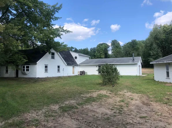1340 N Harding Ave, Harrison, MI 48625
