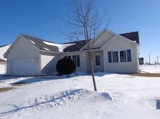 297 E Amber Dr, Whitewater, WI 53190