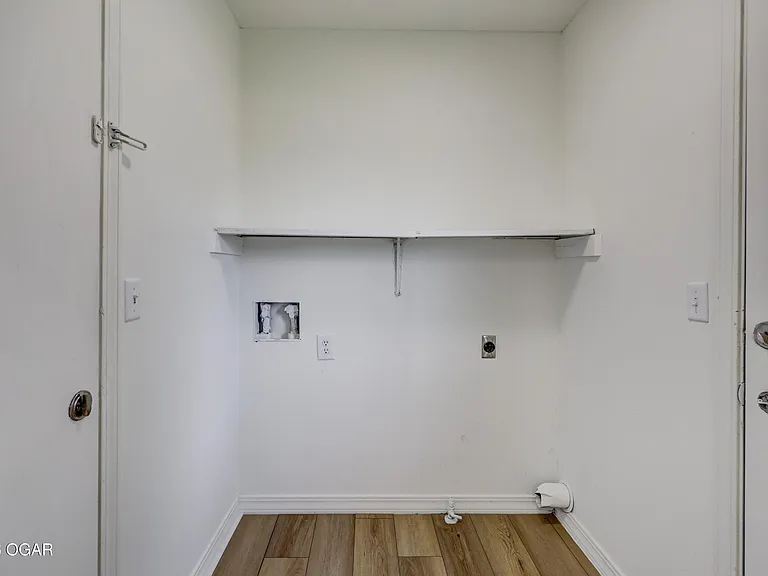 3042 W 15th St — Photo 10