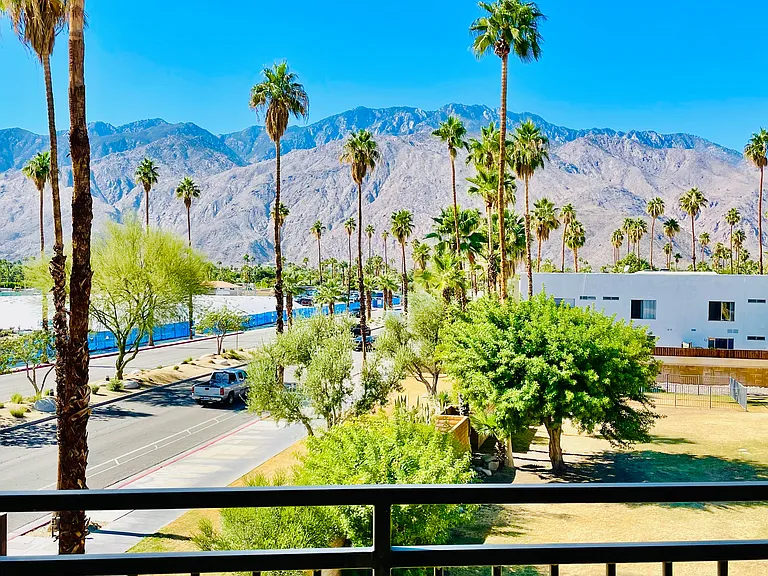 2580 E Tahquitz Canyon Way — Photo 3