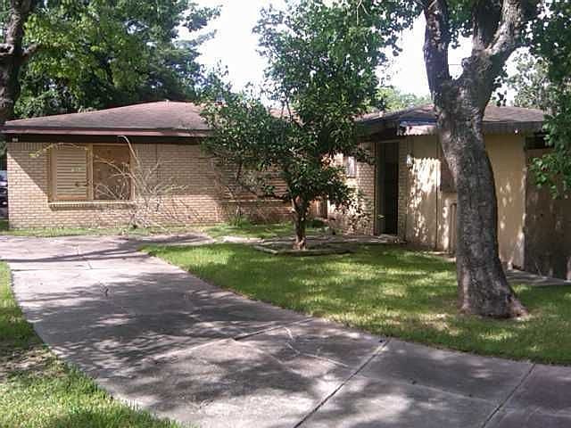 1st image of 1525 Oleander Dr