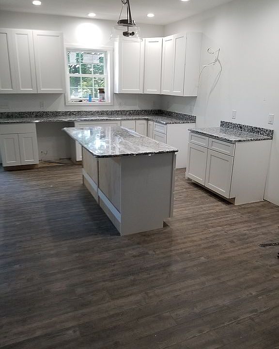 2nd image of 9695 Manifold Rd
