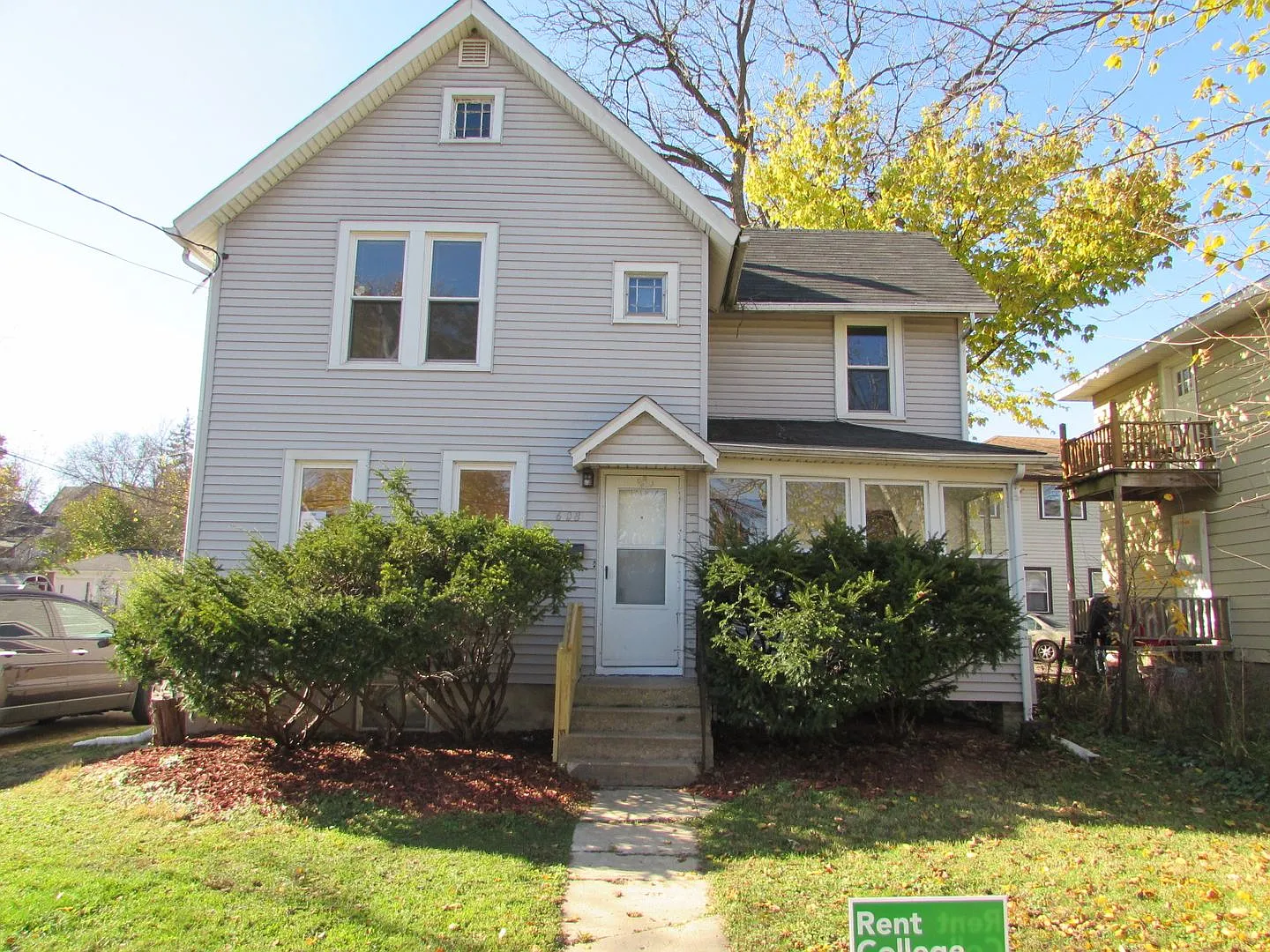 Spacious Madison 4-Bedroom Near Camp Randall - Available 8/15/2027 — Photo 1