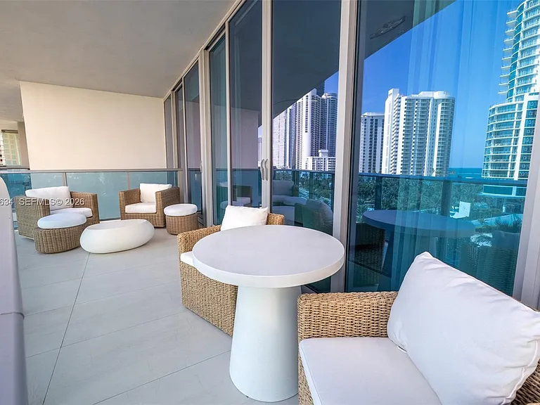 17550 Collins Ave #703 — Photo 39