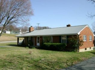 1674 Reece Rd, Salem, VA 24153