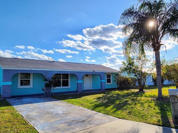 1480 SE Vesthaven Circle, Port Saint Lucie, FL 34952